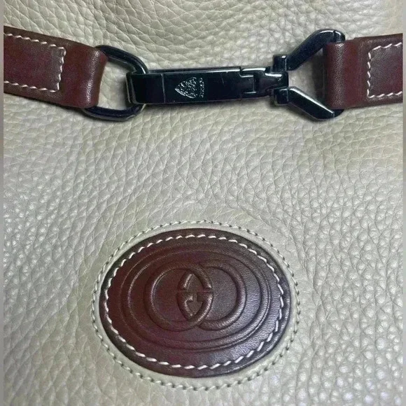 Gucci Vintage Leather Bucket Shoulder Bag Crest GG Camel Tan Brown Pebbled Purse - Picture 3 of 11